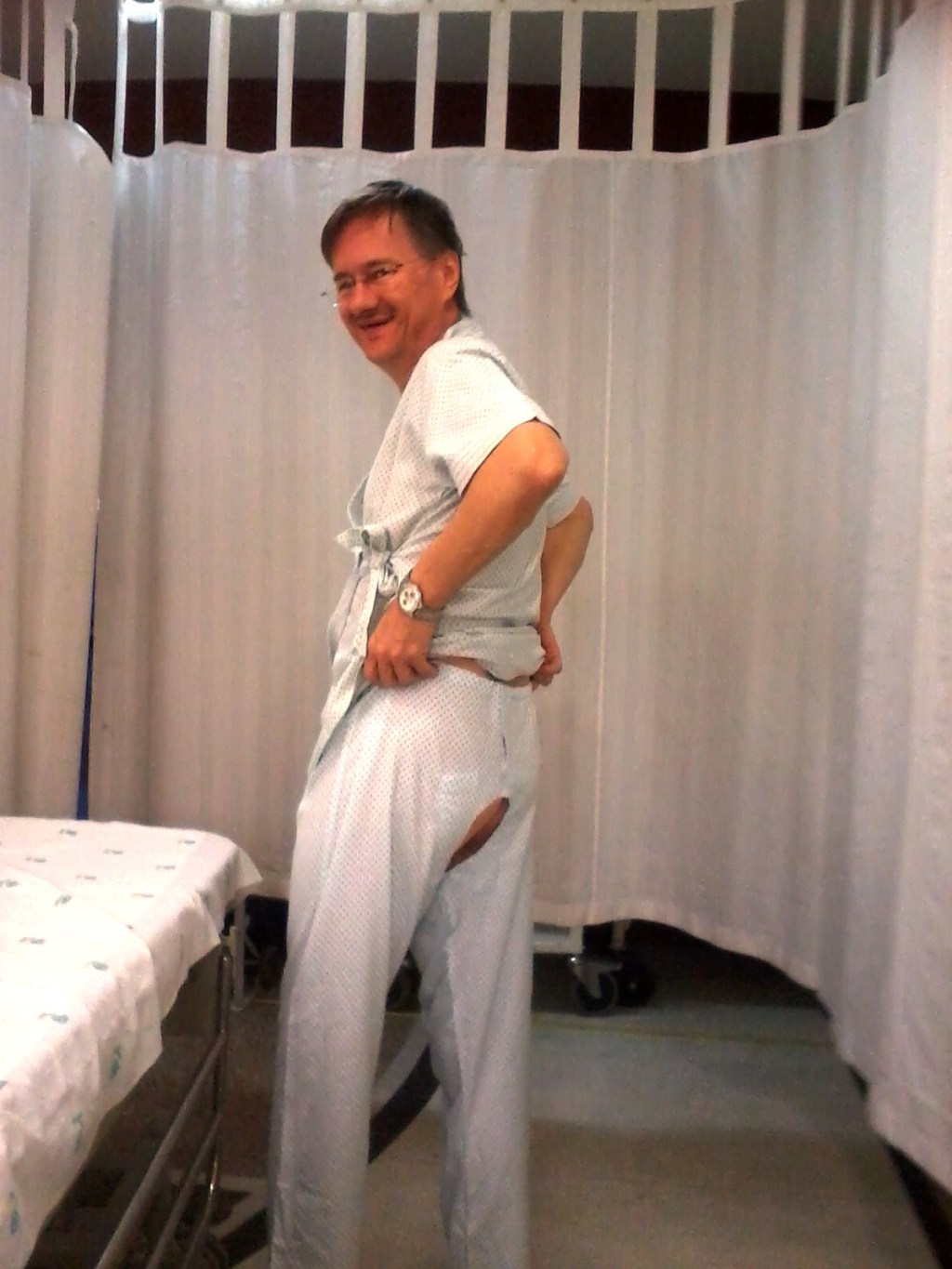 Qui c’est? C’est le plombier!&nbsp;*